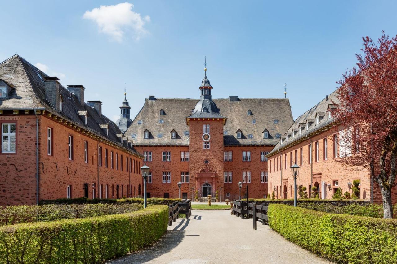 Ferienwohnung Saalstube - Schloss Adolphsburg Кирххундем Экстерьер фото